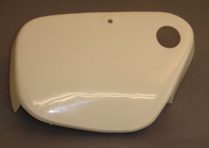 Picture of Side cover LH Honda C50 white repro