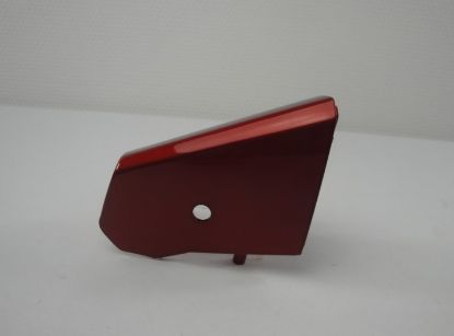 Picture of front cover R. red honda vision 50 ot