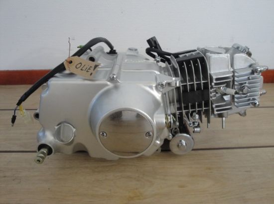 Afbeeldingen van Motorblok 125cc Sachs Madass zilver orig